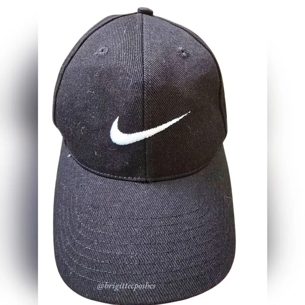 NIKE Unisex Black Adjustable Cap